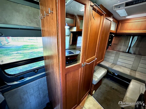 2011 Roadtrek Agile SS RV Photo 3
