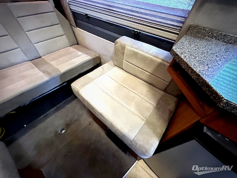 2011 Roadtrek Agile SS RV Photo 4