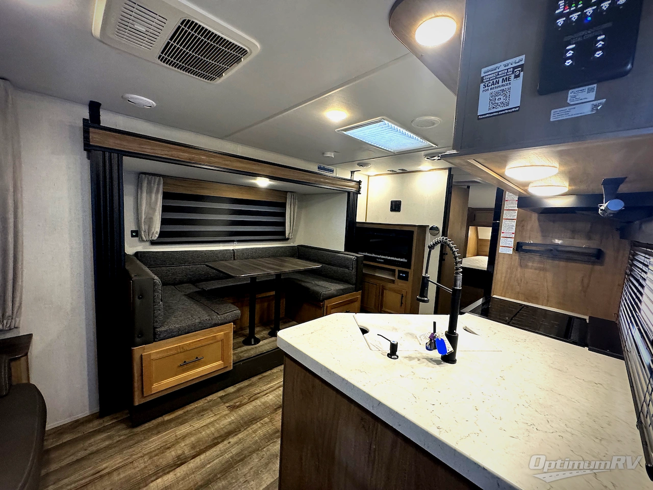 2023 Forest River Cherokee Grey Wolf 23MK Photo 4