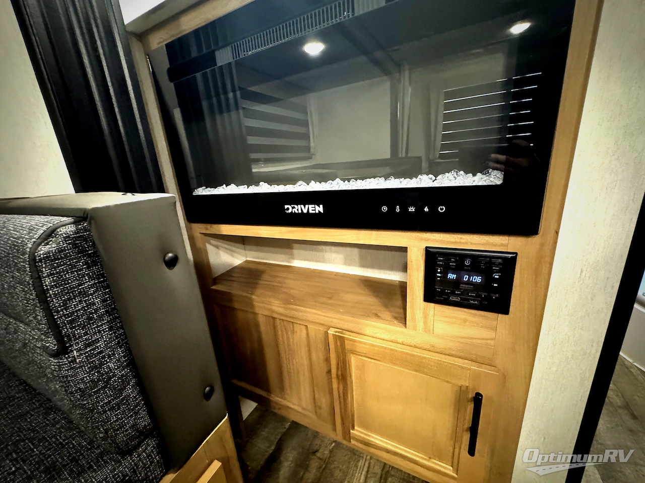 2023 Forest River Cherokee Grey Wolf 23MK Photo 7