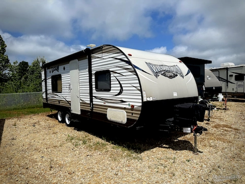 Used 2018 Forest River Wildwood X-Lite 241QBXL Featured Photo