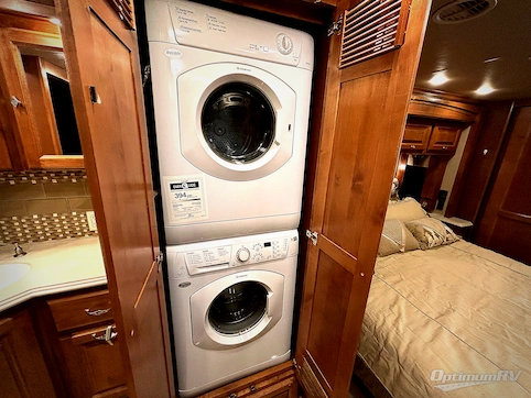 2016 Tiffin Phaeton 40 QBH RV Photo 4