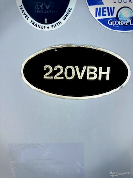 2019 Venture Sonic SN220VBH RV Photo 2