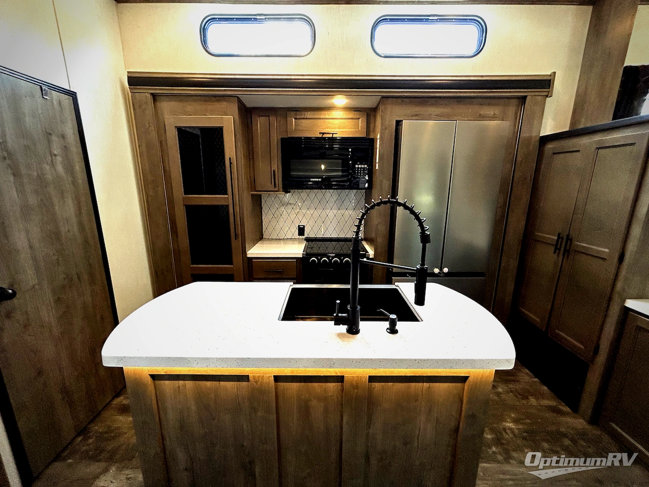 2022 Forest River Sabre 37FLH Photo 6