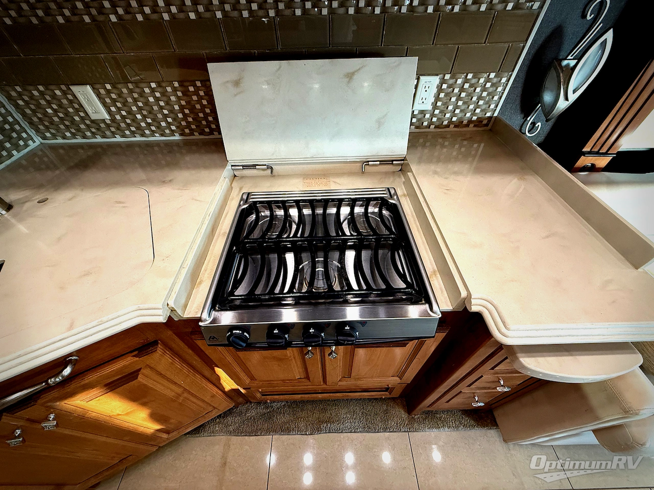 2016 Tiffin Phaeton 36GH Photo 14