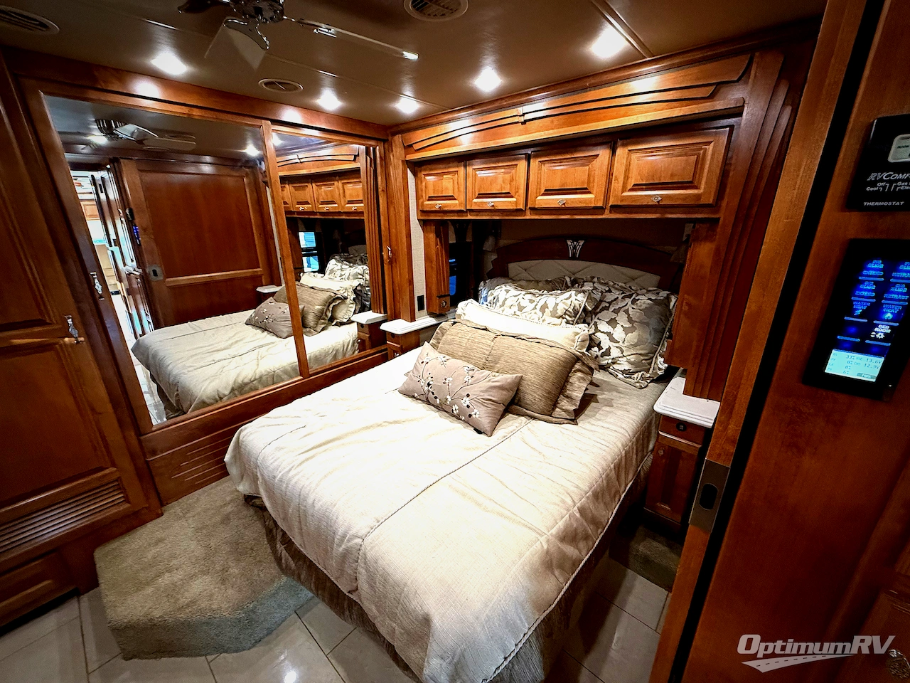 2016 Tiffin Phaeton 36GH Photo 17