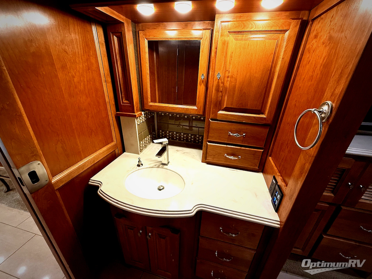 2016 Tiffin Phaeton 36GH Photo 23