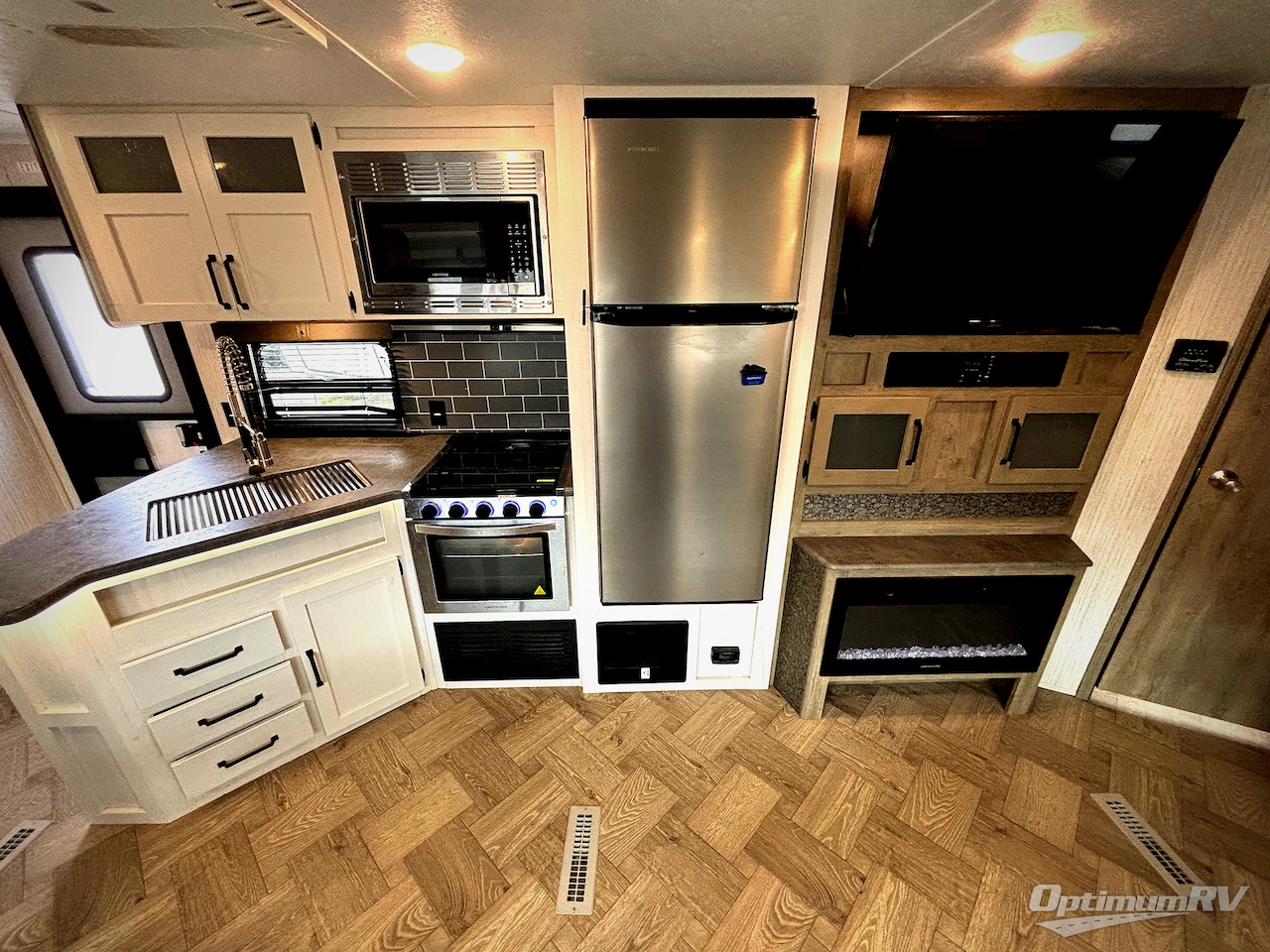 2021 Palomino Puma 28DBFQ Photo 7