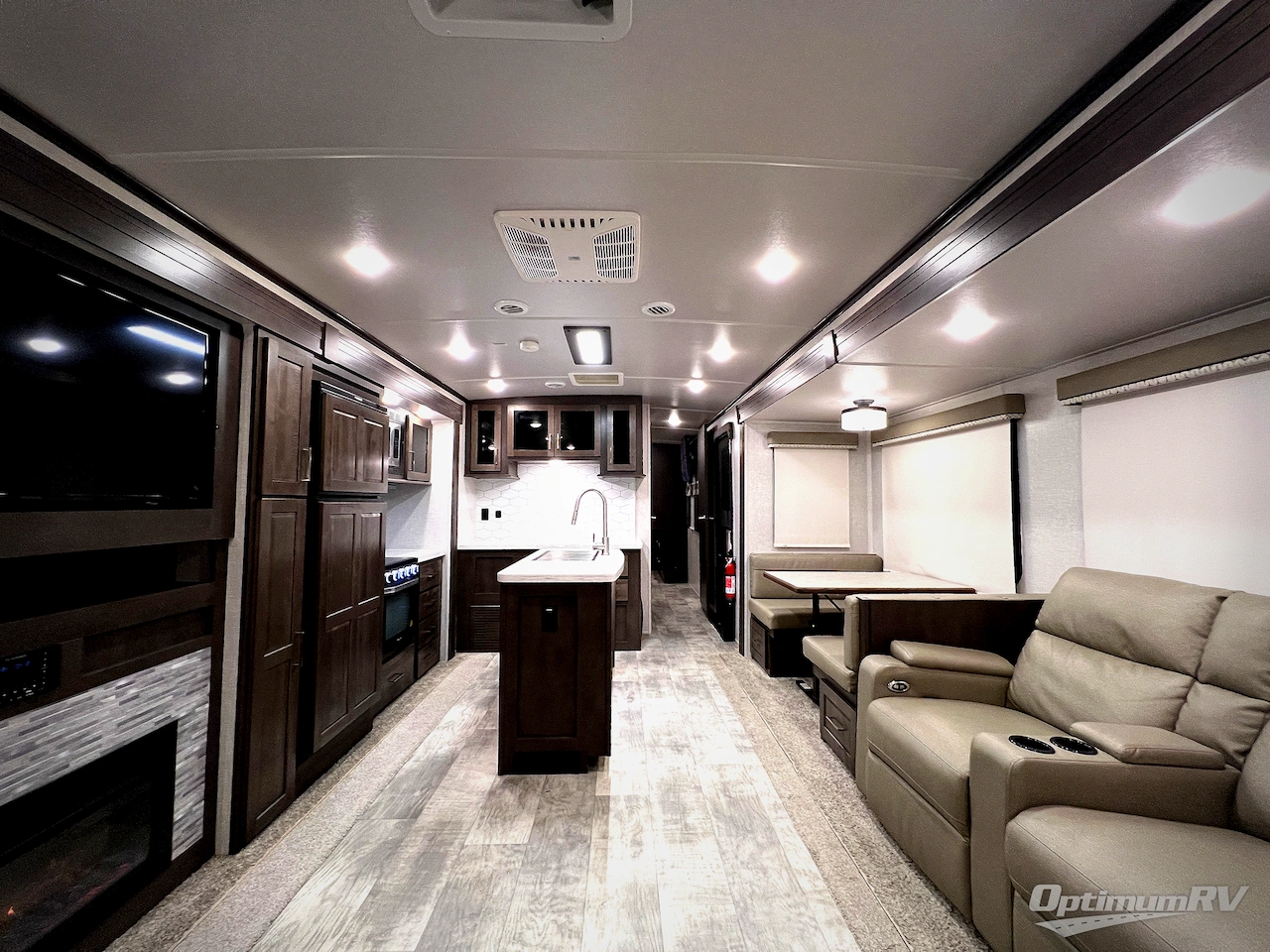 2022 Forest River Flagstaff Classic 832lKRL Photo 4