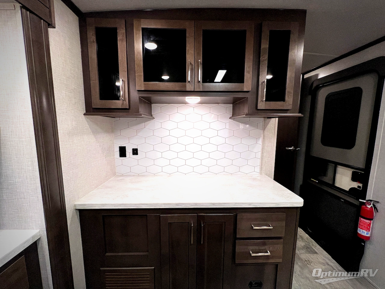 2022 Forest River Flagstaff Classic 832lKRL Photo 8