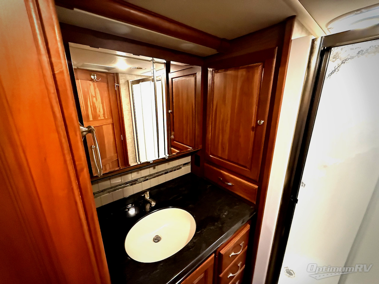 2016 Winnebago Journey 40R Photo 15