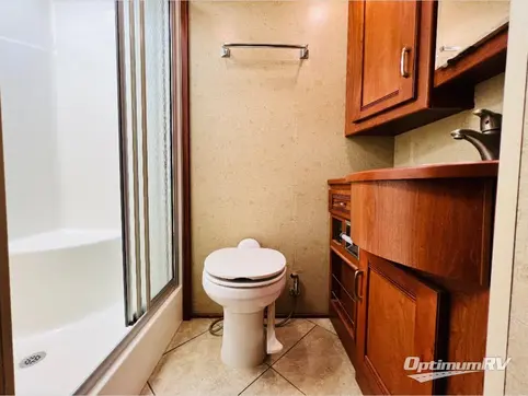 2014 Itasca Solei 34T RV Photo 3