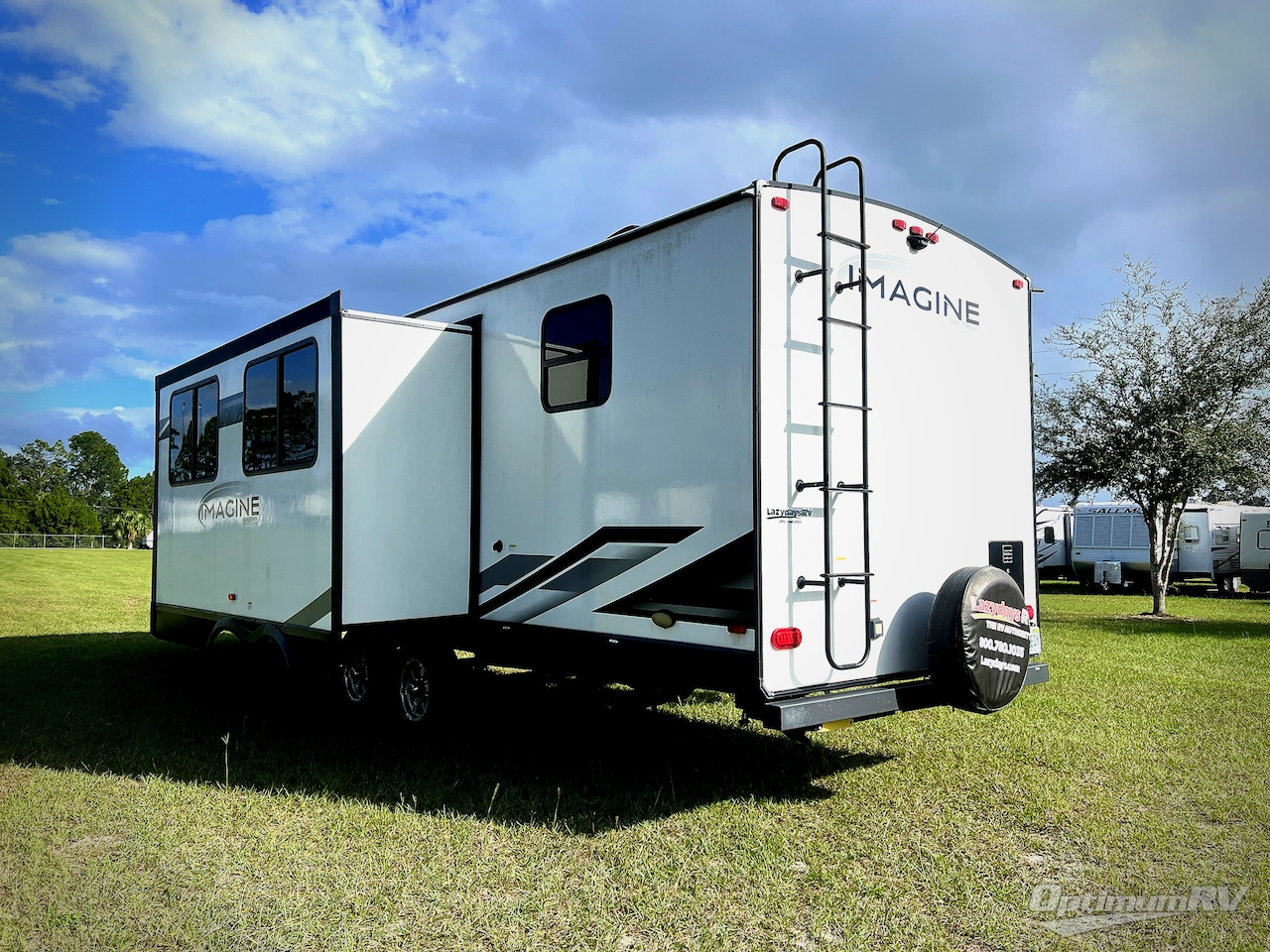 2022 Grand Design Imagine 2800BH Photo 2