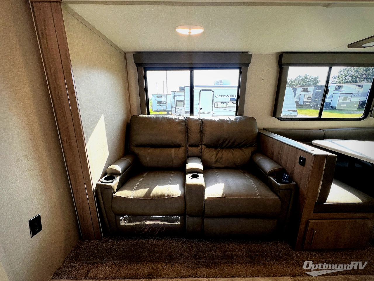 2022 Grand Design Imagine 2800BH Photo 8