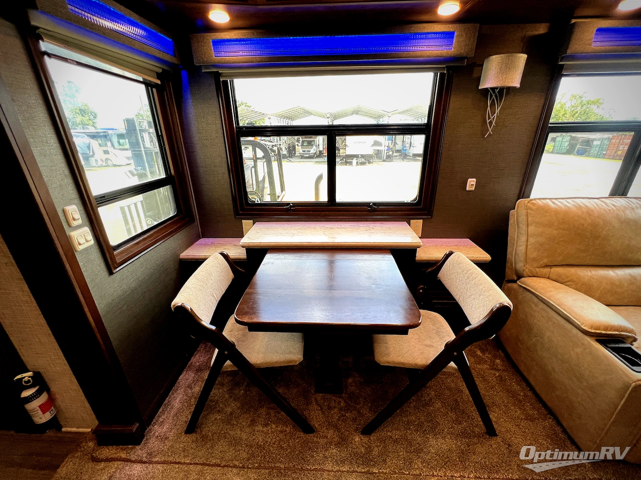 2019 DRV Luxury Suites FullHouse JX450 Photo 8