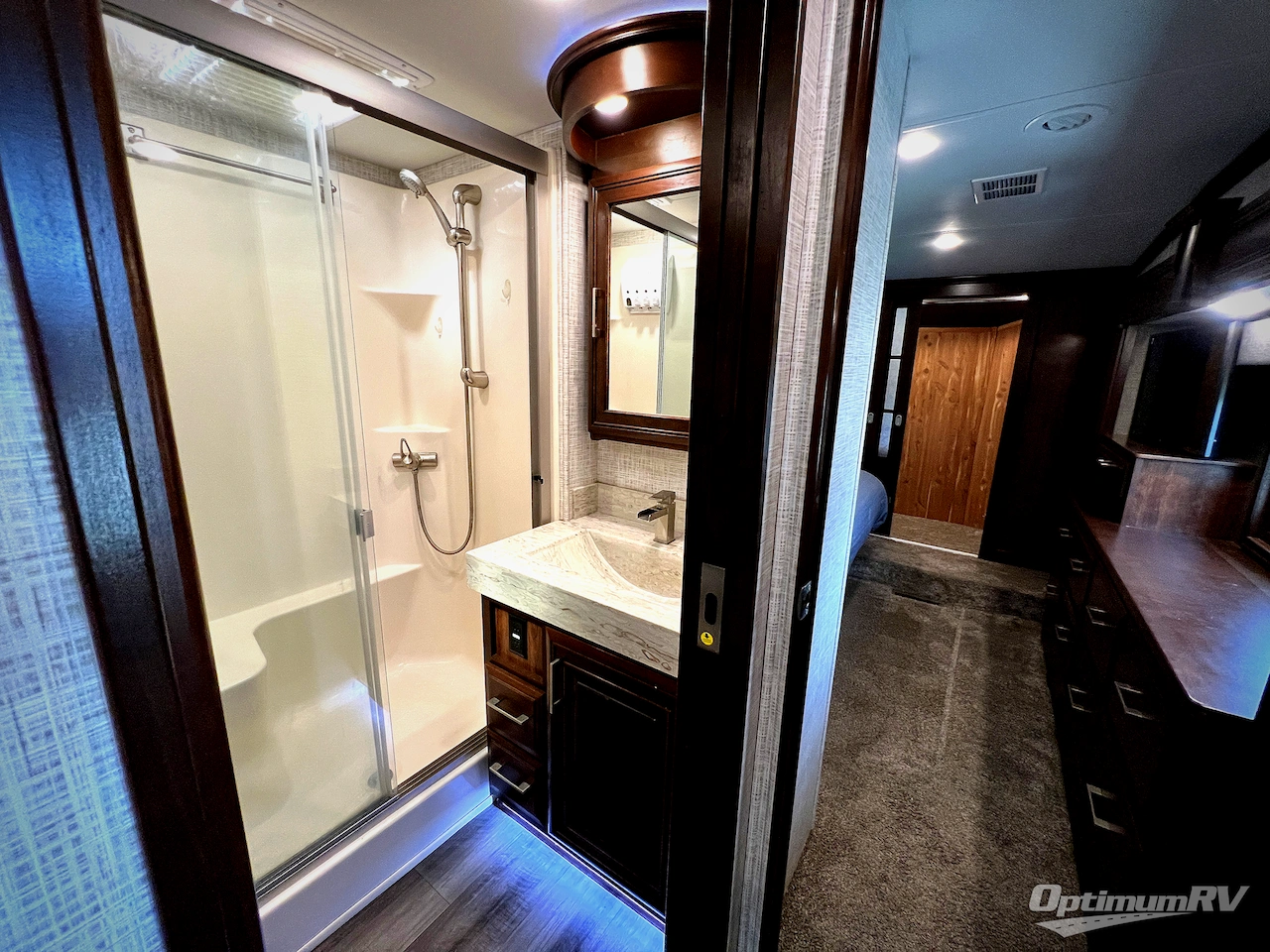 2019 DRV Luxury Suites FullHouse JX450 Photo 26