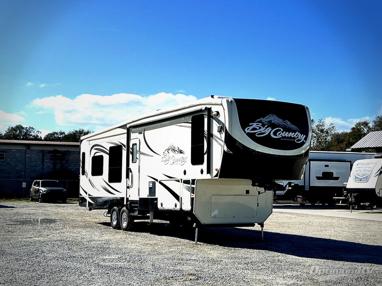 2015 Heartland Big Country 3450TS Photo 1