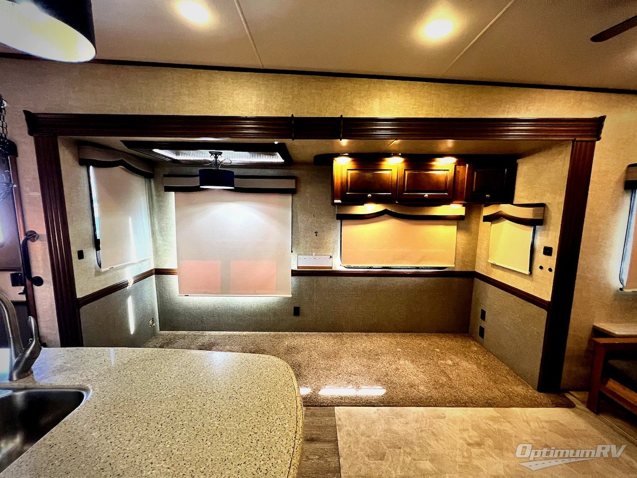 2015 Heartland Big Country 3450TS Photo 11