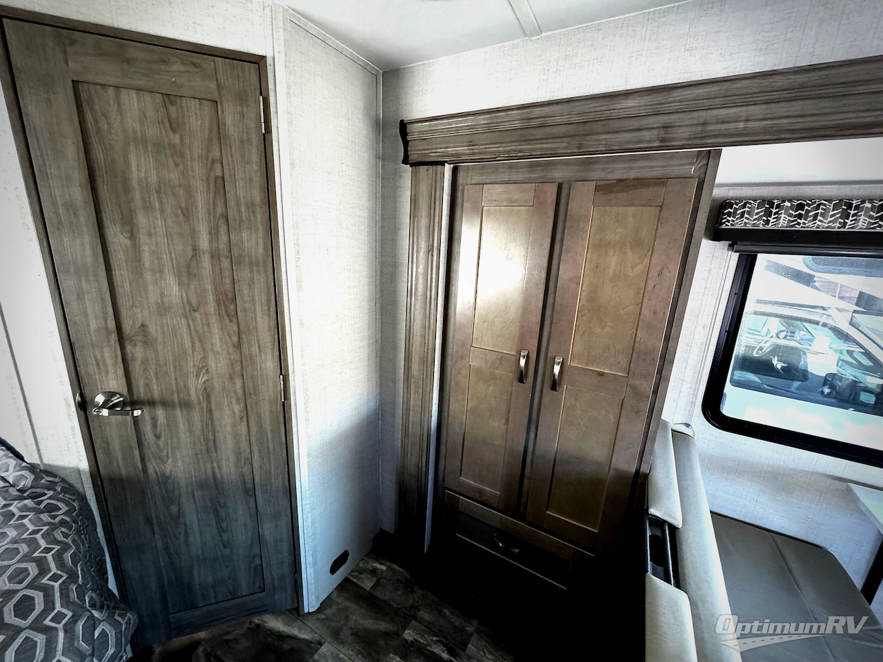 2024 Gulf Stream Conquest Class C 6238 Photo 12