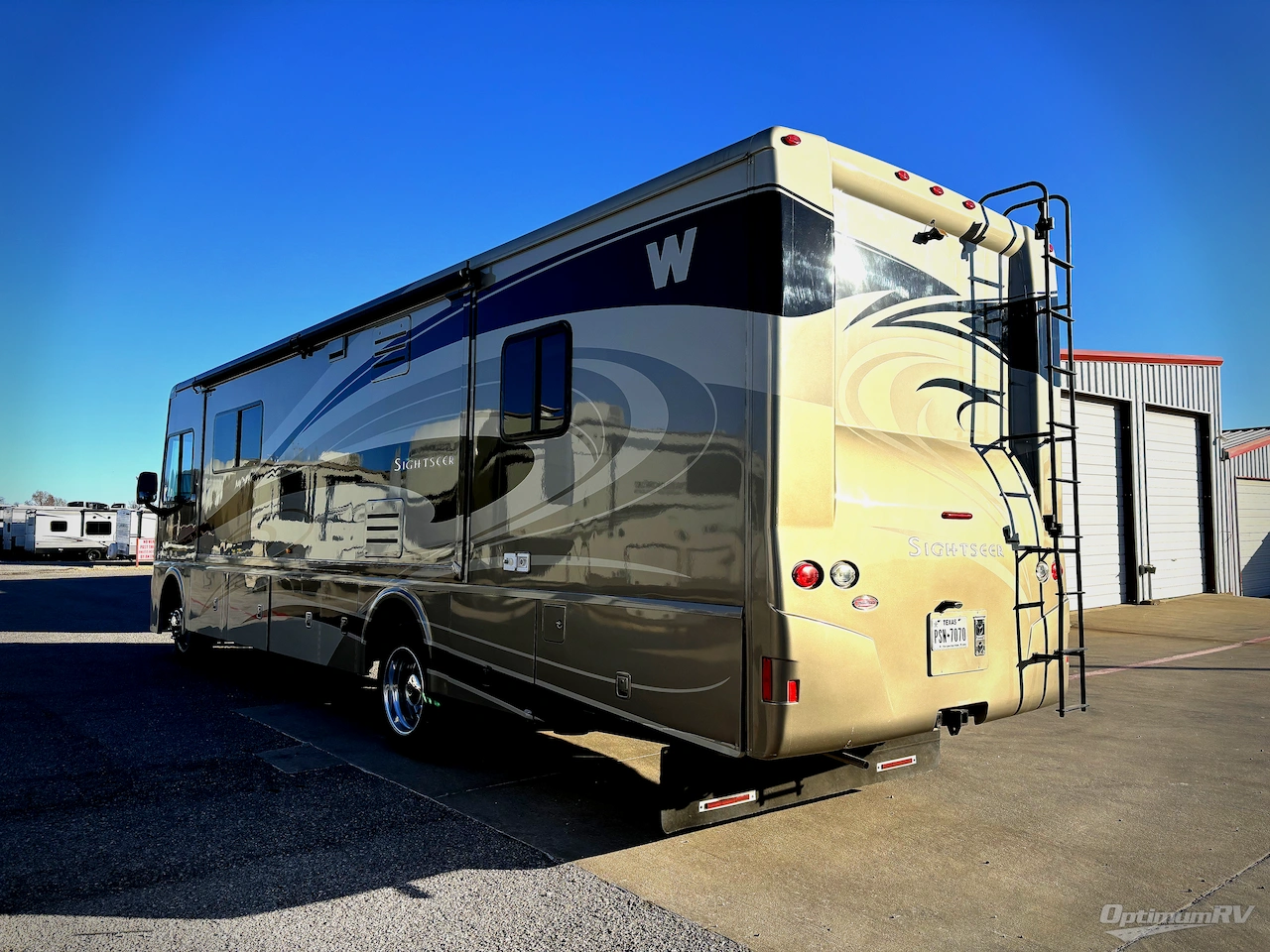 2014 Winnebago Sightseer 33C Photo 3