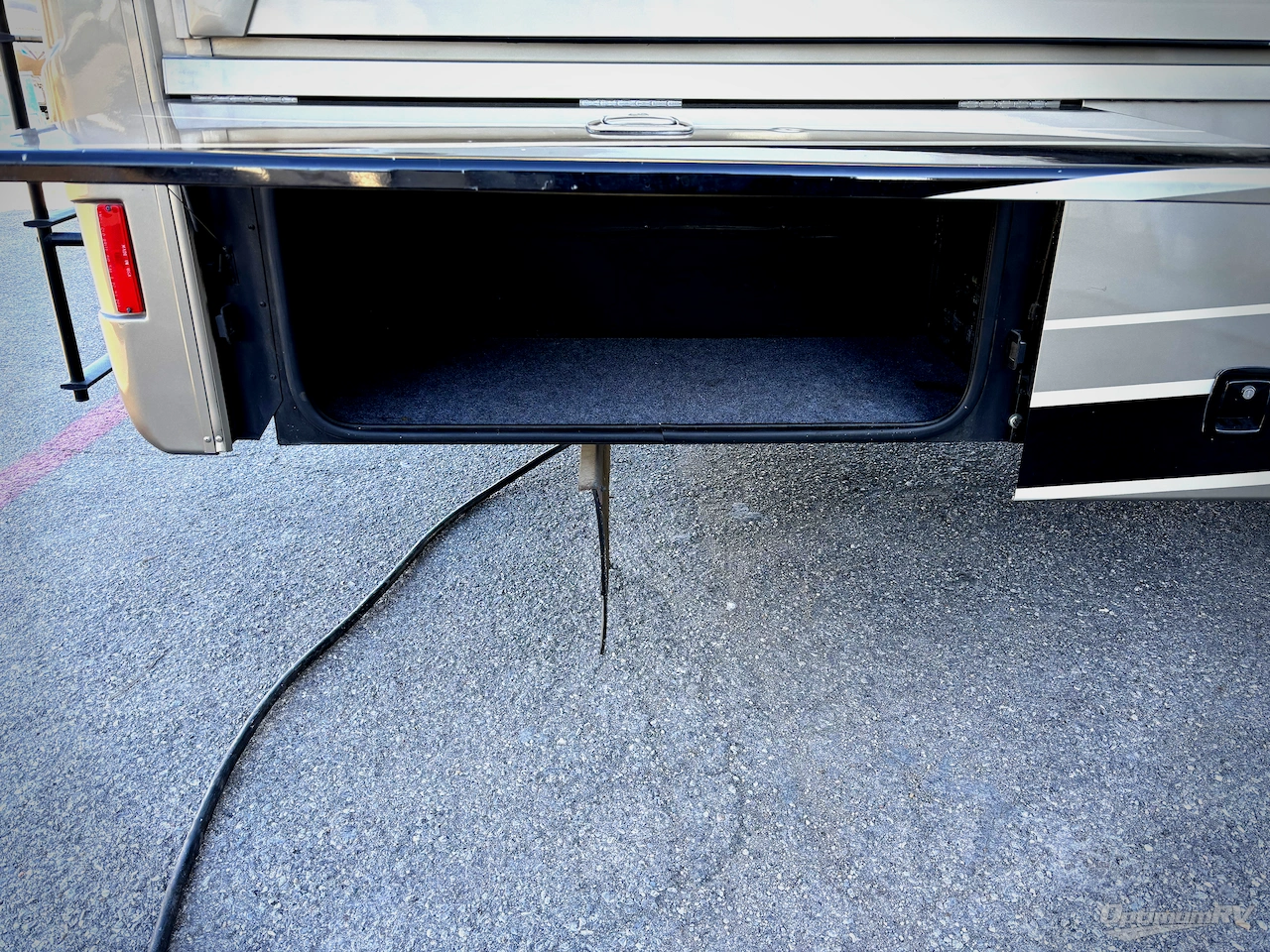 2014 Winnebago Sightseer 33C Photo 17