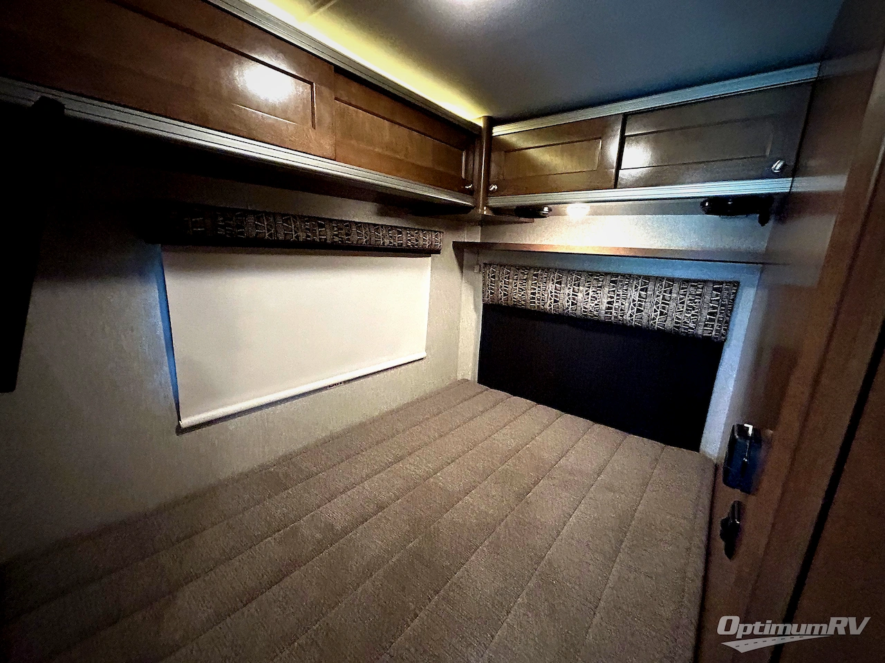 2018 Winnebago Fuse 23T Photo 13