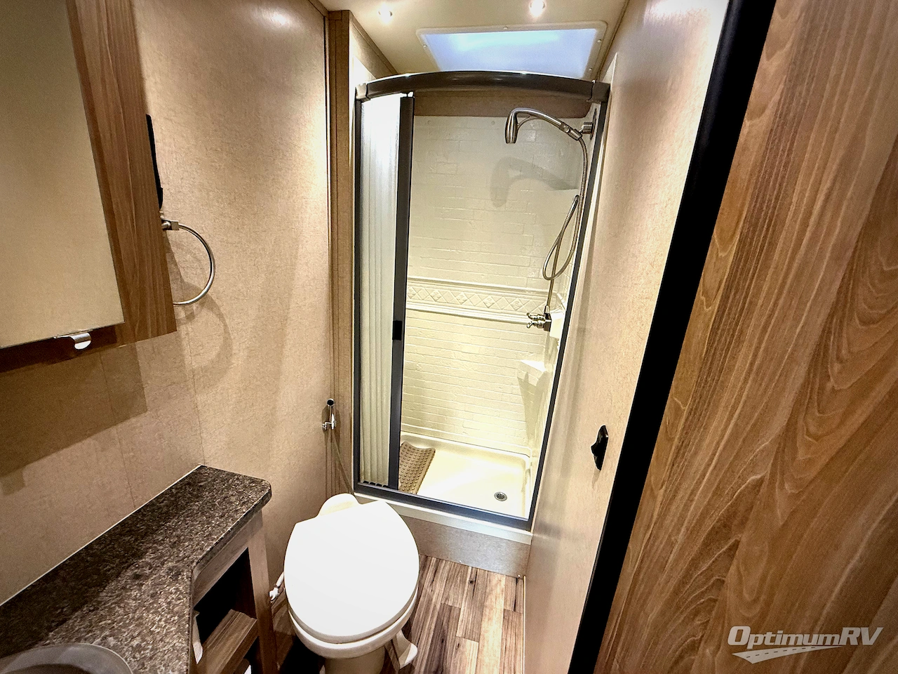 2018 Dynamax isata 3 24FW Photo 15