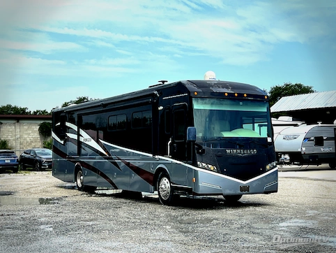 Used 2015 Winnebago Forza 38R Featured Photo
