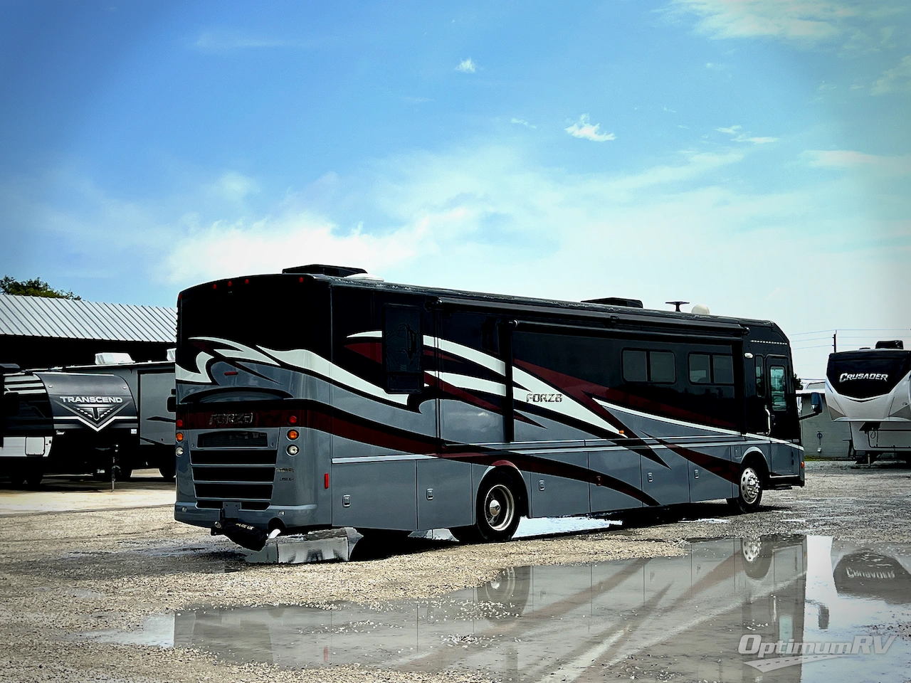 2015 Winnebago Forza 38R Photo 2