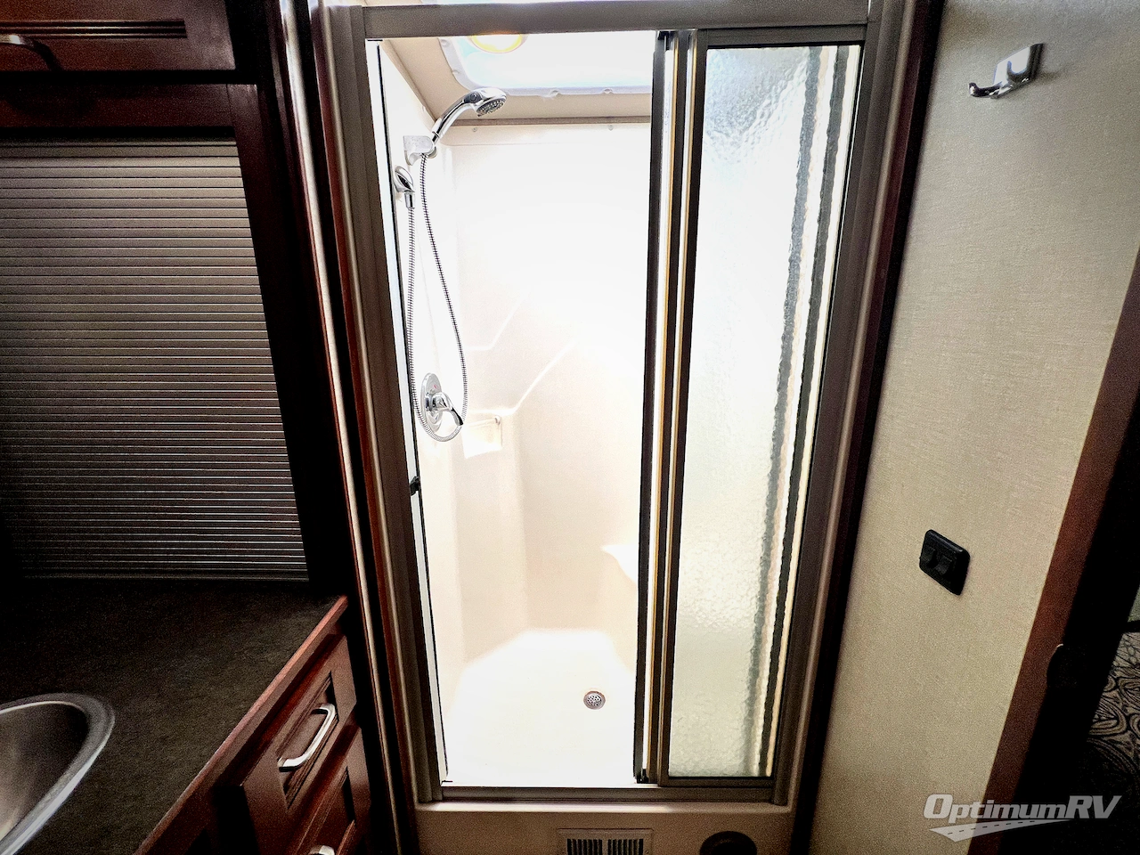 2015 Winnebago Forza 38R Photo 20