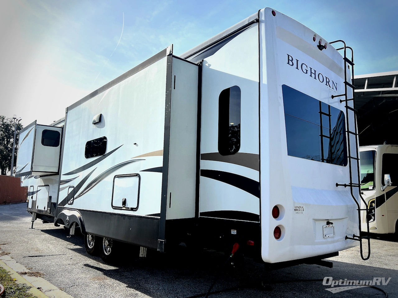 2019 Heartland Bighorn 3871FBO Photo 3