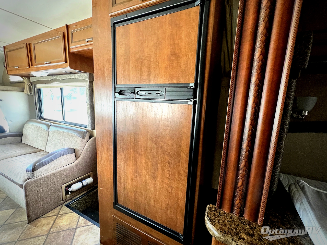 2014 Thor Chateau 26A Photo 14