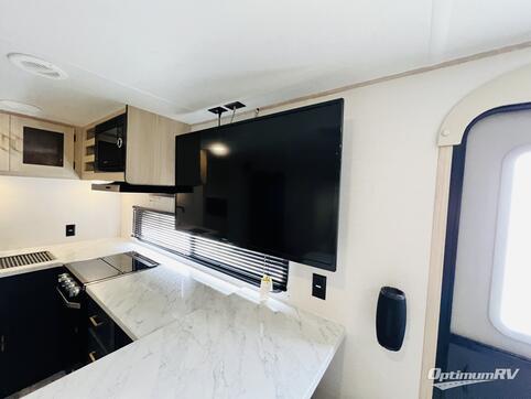 2025 Prime Time Avenger 25MKO RV Photo 3