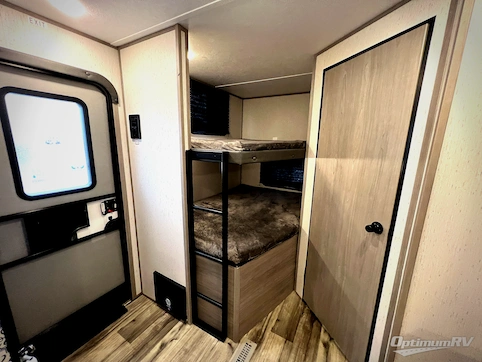 2023 Dutchmen Coleman Lantern Series 242BH RV Photo 3