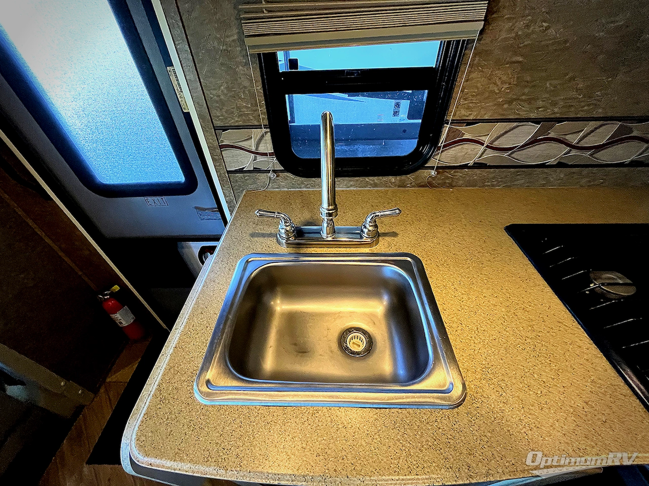 2016 Coachmen Freelander 21QB  Ford 350 Photo 15