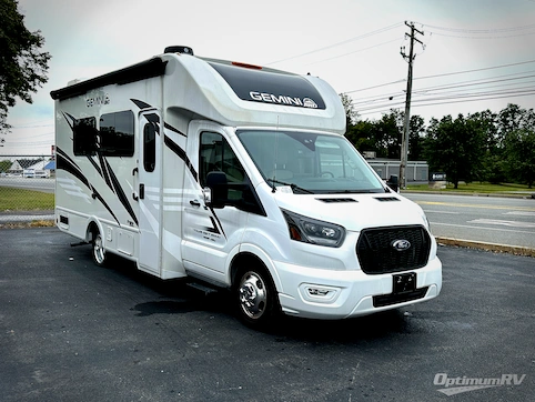 Used 2024 Thor Gemini AWD 23TE Featured Photo