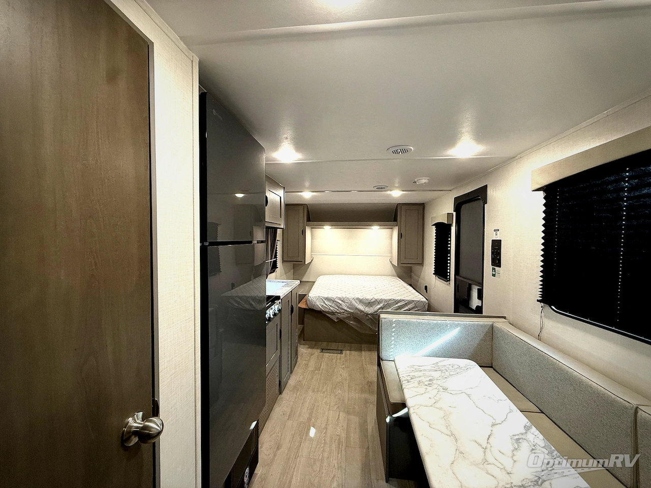 2026 Forest River Viking 5K Series 25QBH Photo 5