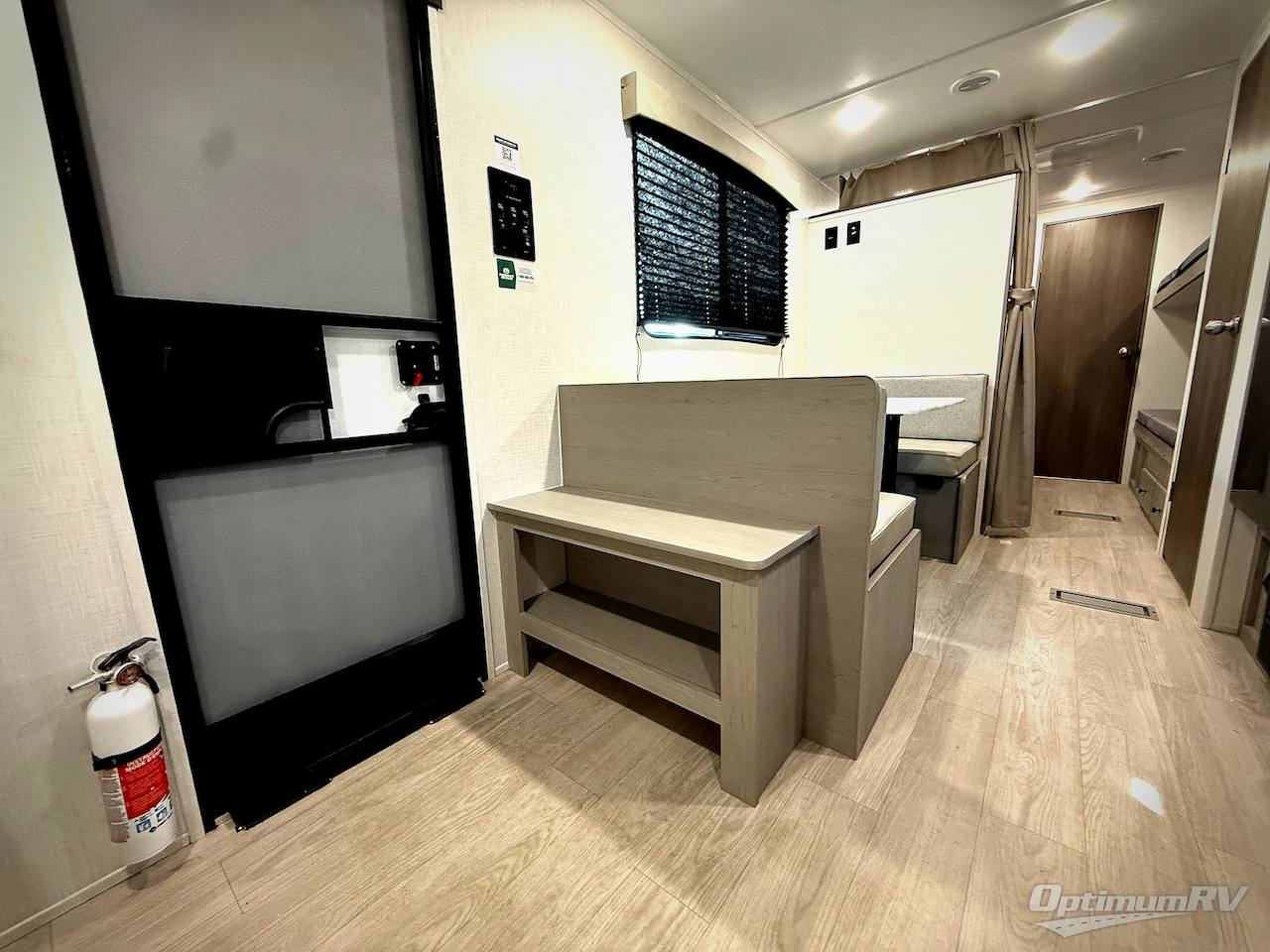 2026 Forest River Viking 5K Series 25QBH Photo 7