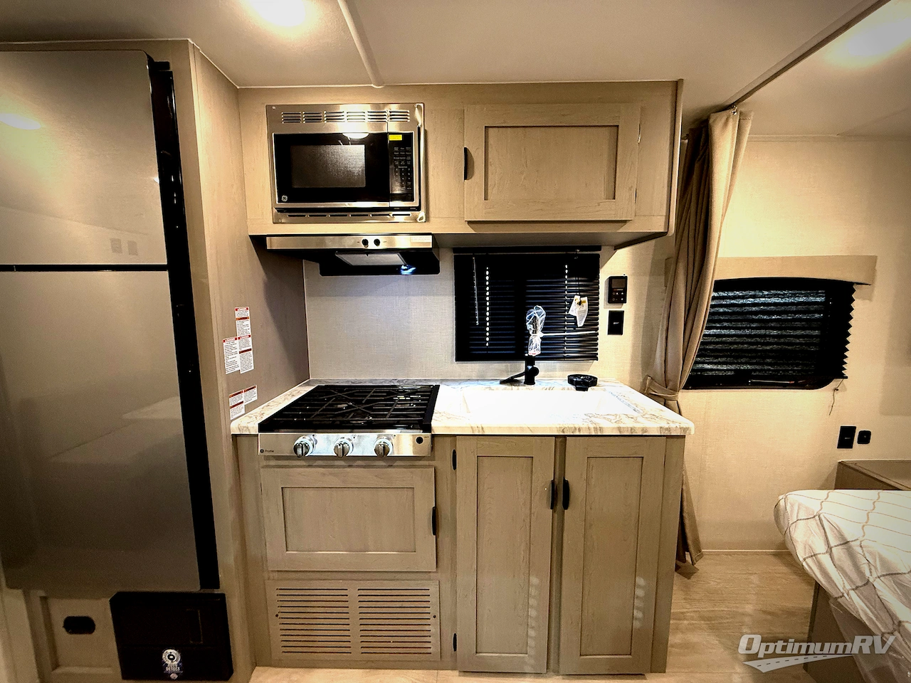 2026 Forest River Viking 5K Series 25QBH Photo 8