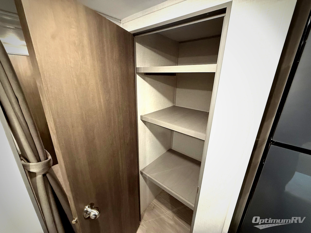 2026 Forest River Viking 5K Series 25QBH Photo 14