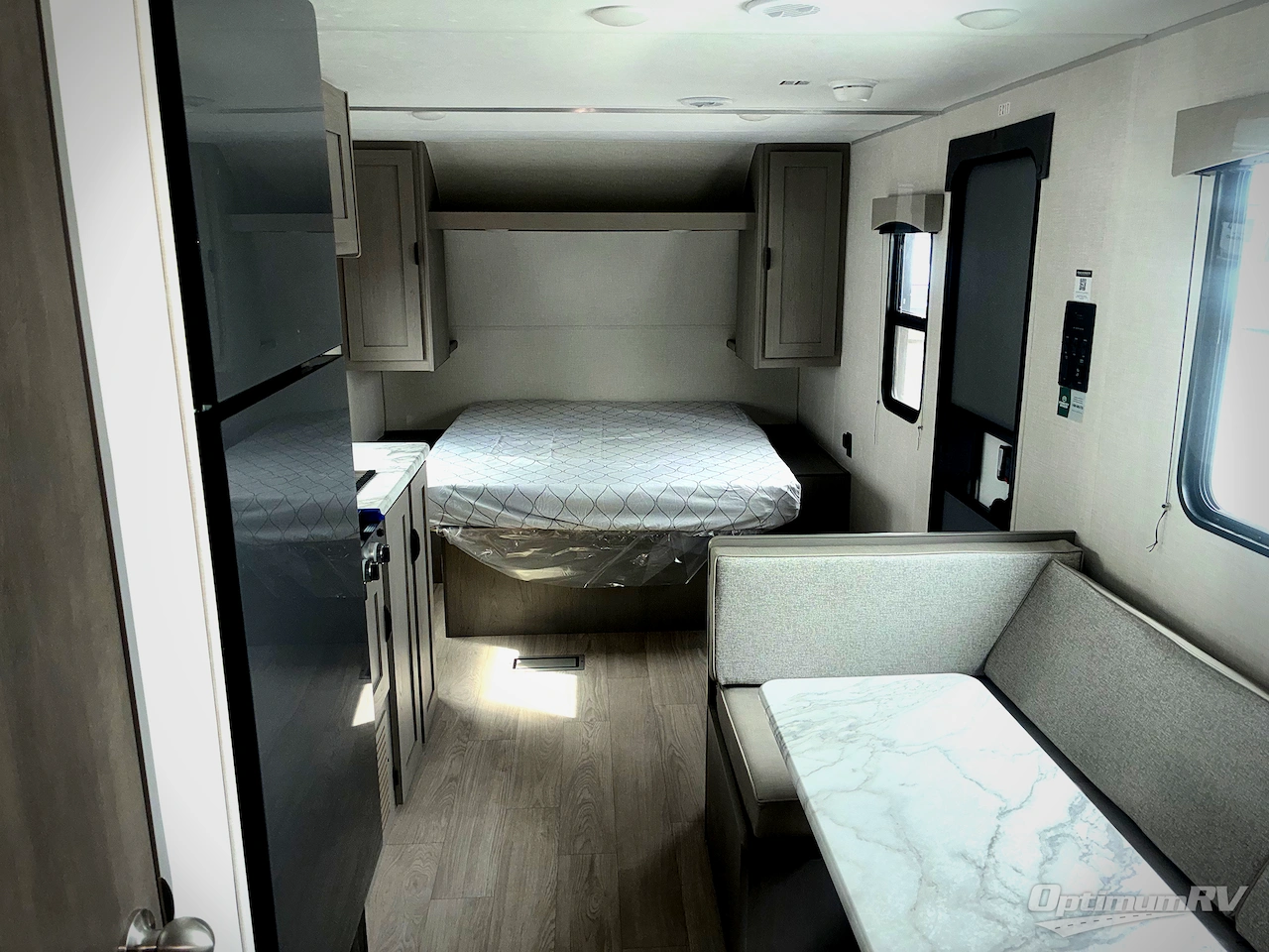 2026 Forest River Viking 5K Series 25QBH Photo 11