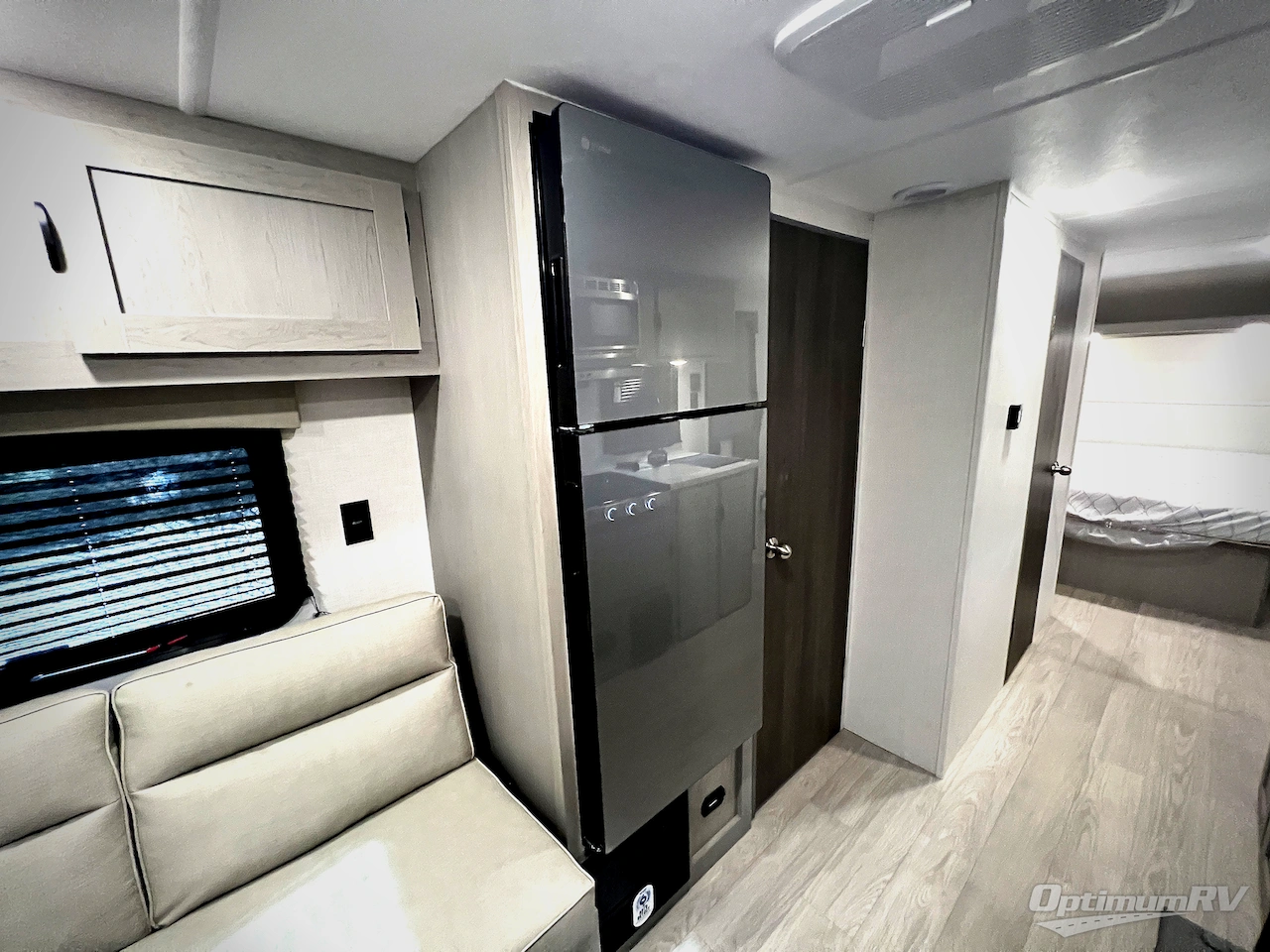 2026 Forest River Viking 5K Series 242MK Photo 9