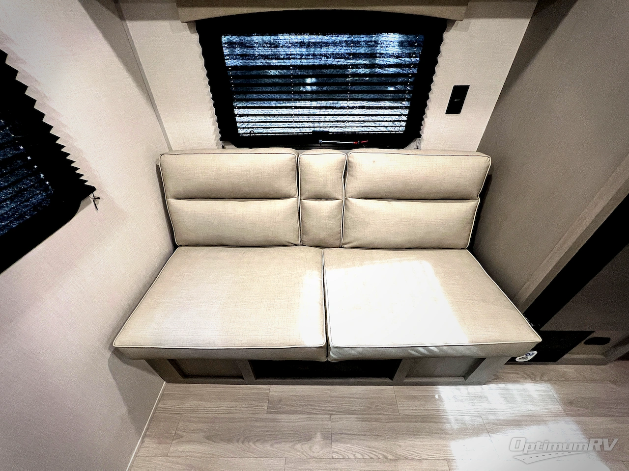 2026 Forest River Viking 5K Series 242MK Photo 8