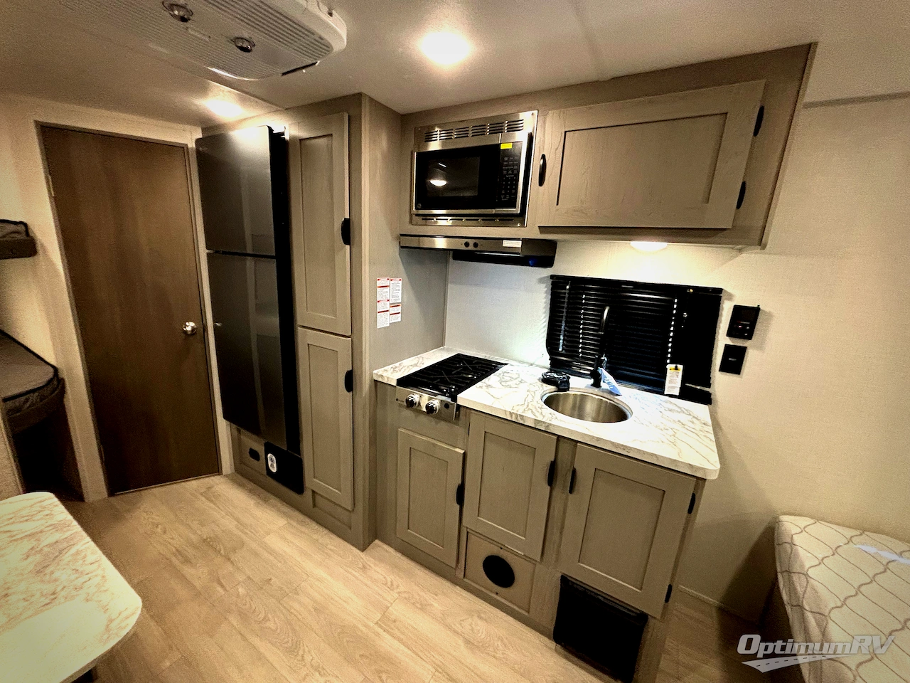 2026 Forest River Viking 4K Series 18BH Photo 9