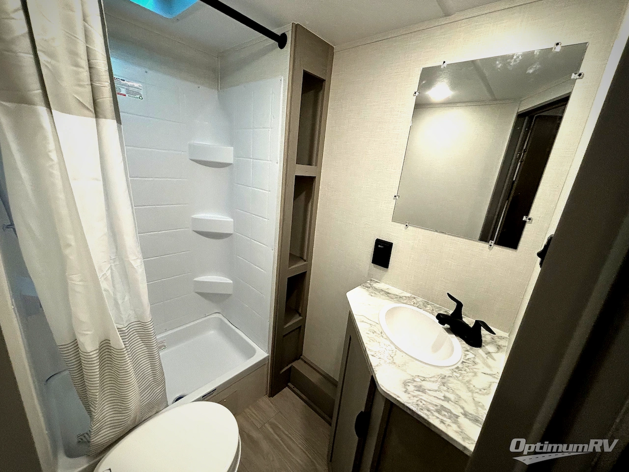 2026 Forest River Viking 4K Series 18BH Photo 13