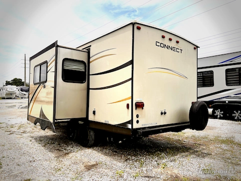 2015 KZ Spree Connect C220RBK RV Photo 2