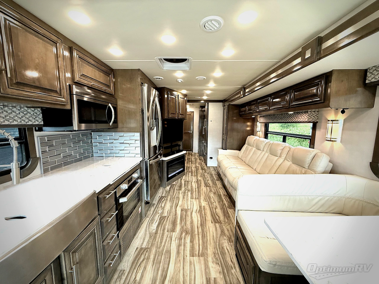 2020 Forest River Georgetown 7 Series 36D7 Photo 3