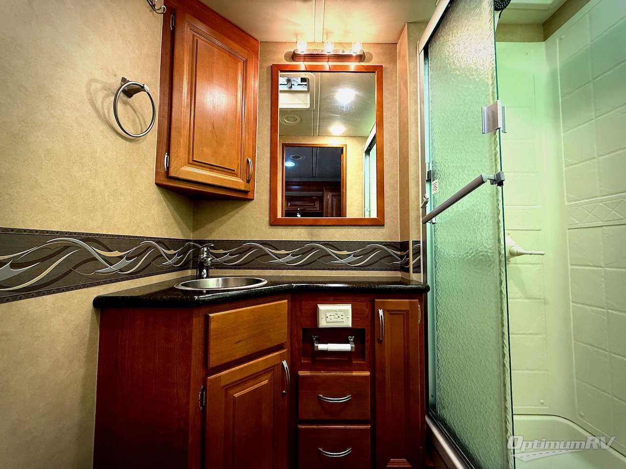 2011 Holiday Rambler Vacationer 30SFS Photo 12