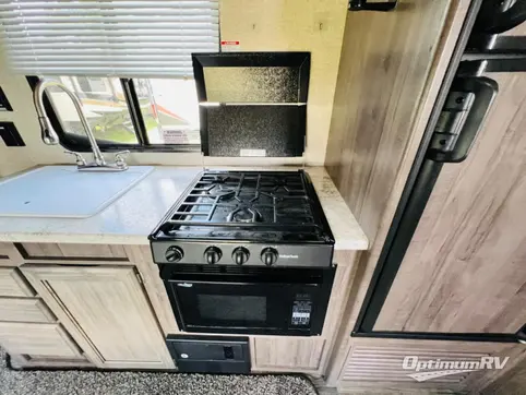 2019 Weekend Warrior RV Mfg. Weekend Warrior JJ2400 RV Photo 4
