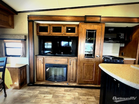 2017 Grand Design Reflection 303RLS RV Photo 2